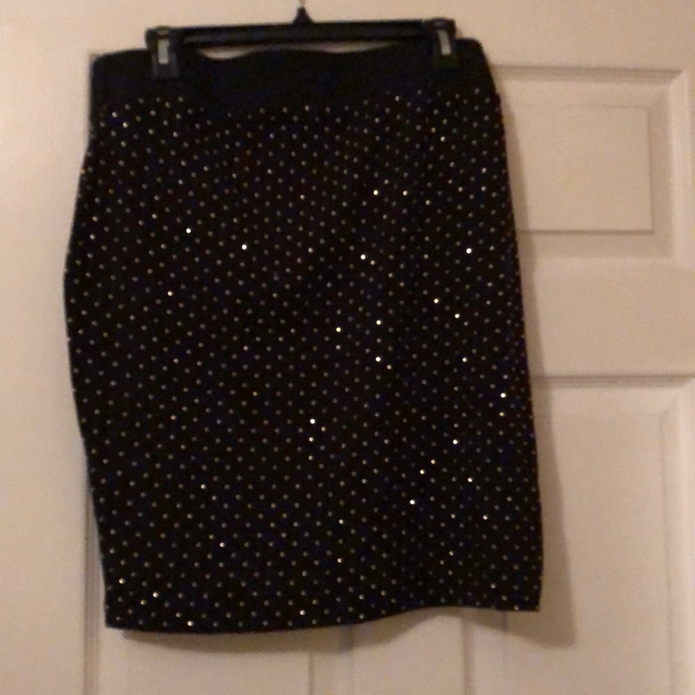Like new Torrid studded skirt